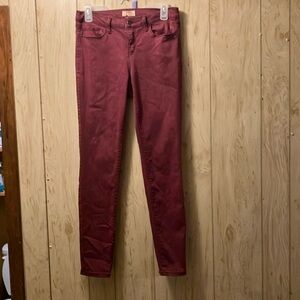 Burgundy color⭐️l.e.i. Brand women’s skinny jeans⭐️juniors size 9